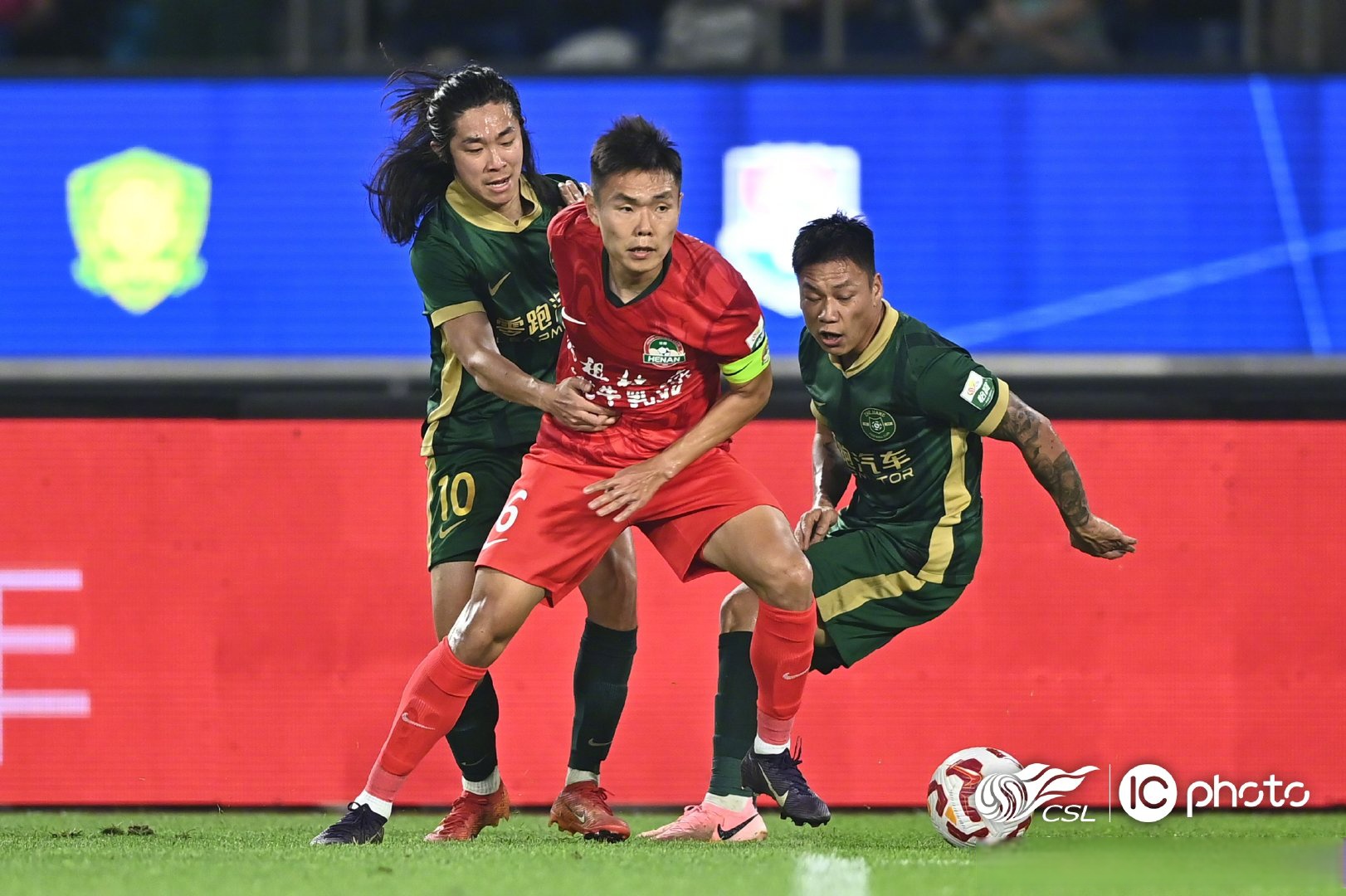 九游娱乐app口碑好-关于赛地聚焦：足总杯赛前热度飙升，武汉三镇完成体检，质疑声仍在，阵容厚度经受考验的信息