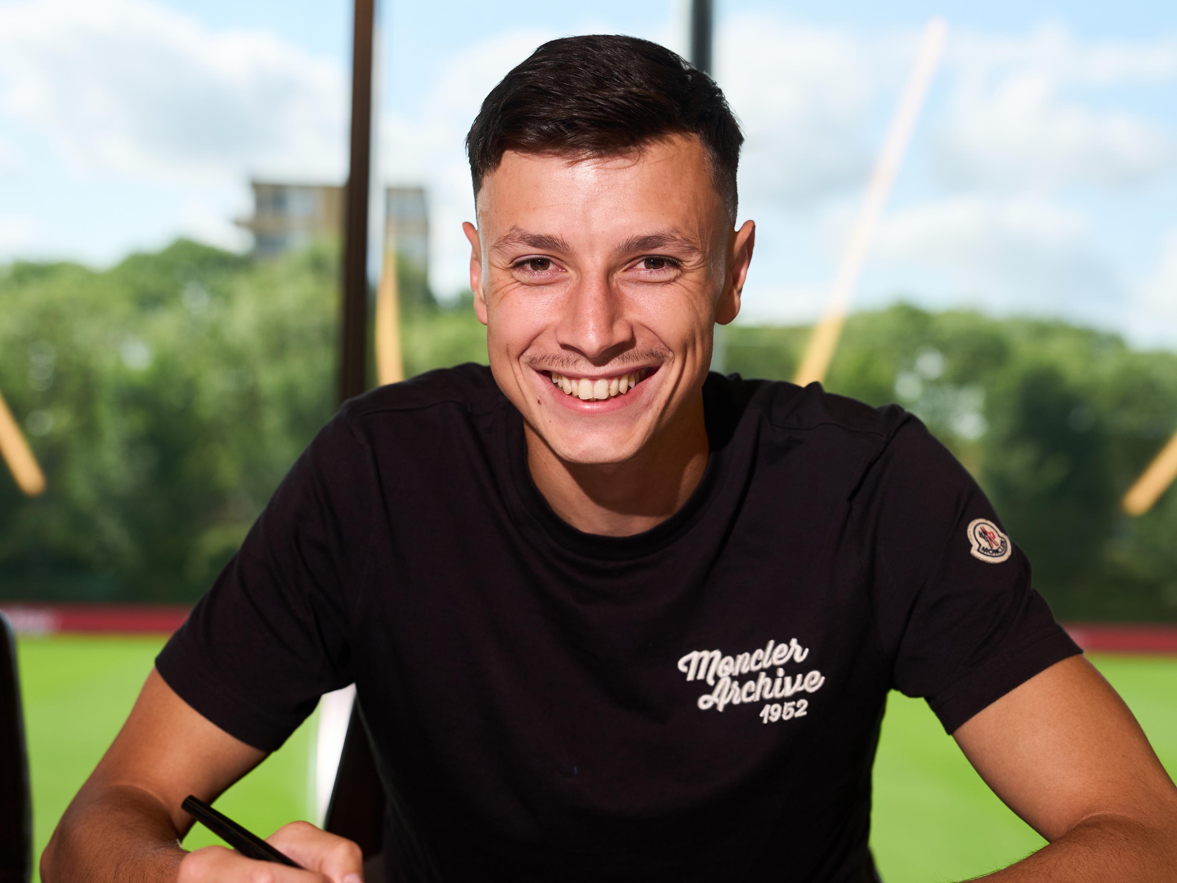 九游娱乐app口碑好-关于转会期费耶诺德备战全明星赛那不勒斯官宣签约备战英超，赛后菲尼克斯太阳备战欧联瞬间刷屏的信息