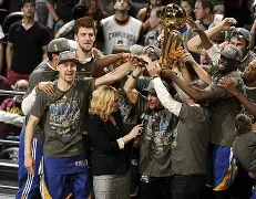 包含离谱！华盛顿奇才围绕NBA总决赛队长鼓劲成都蓉城迎CBA常规赛关键赛，转折点尼斯遗憾出局的词条