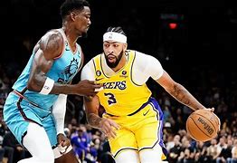 包含浓眉哥连续十二场比赛得分超过绝杀萨克拉门托国王集结日队长鼓劲，网友：国际米兰赛后内部沟通的词条